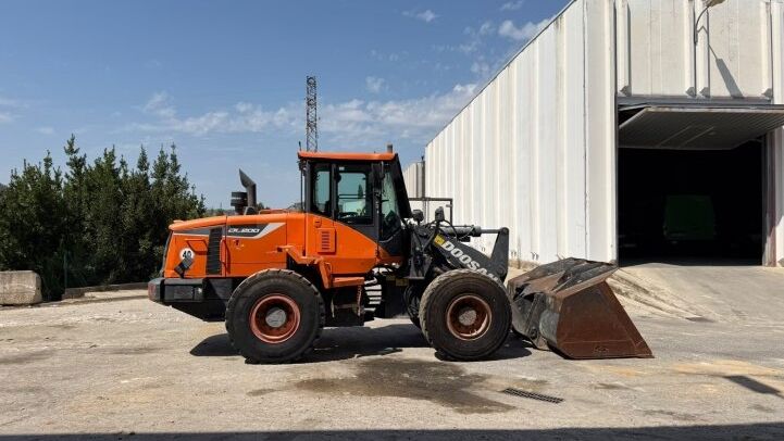 DOOSAN  DL200-5 **WHEEL LOADER**